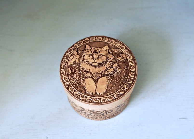 ロシア雑貨・白樺細工・ベレスタ・伝統工芸品・収納ボックス・ハンドペイントいちご Amazon.co.jp: ロシア雑貨 白樺細工 ベレスタ 伝統工芸品 収納