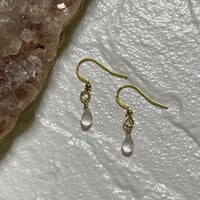 ローズクォーツ一粒ピアス