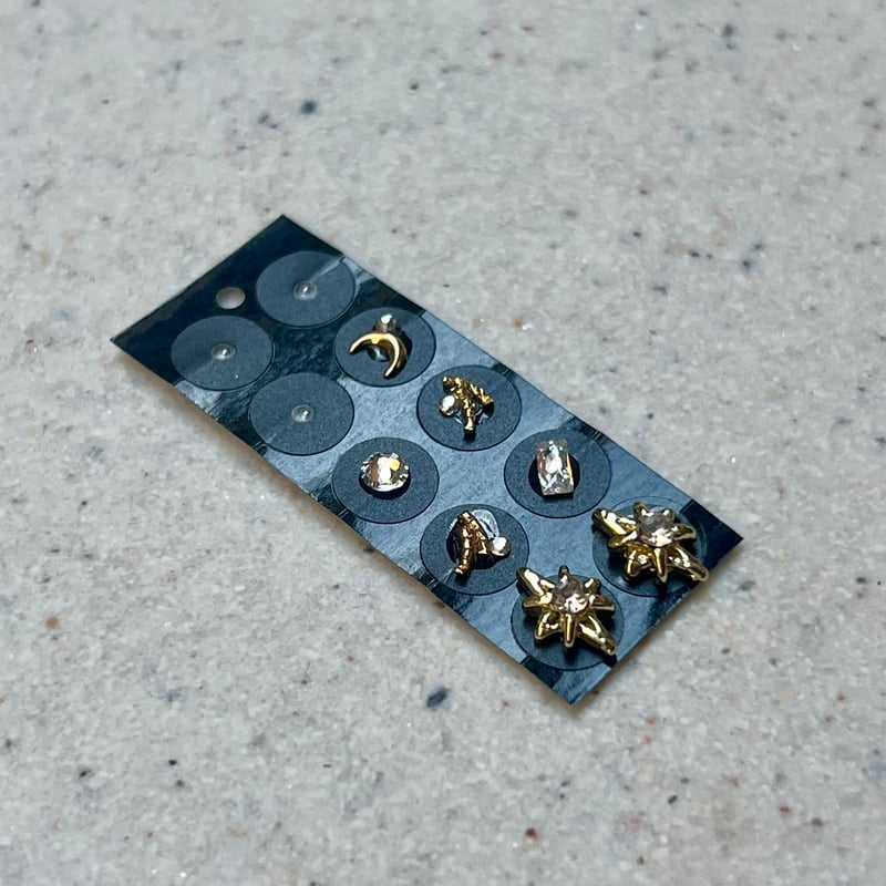 キラキラ×月/gold/stone color : crystal 】/耳ツボジュエリー