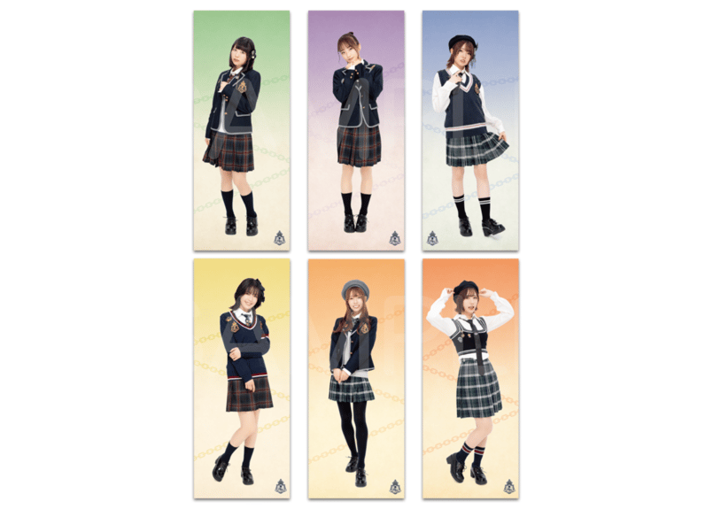 等身大タペストリー（制服Ver.） | more CONNECT