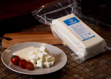 【送料無料】モッツァレラチーズ　生ブロック 750g　６本セット