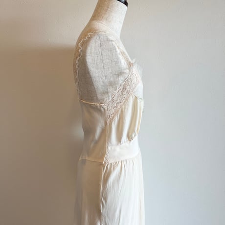 〈vintage〉baby pink slip dress