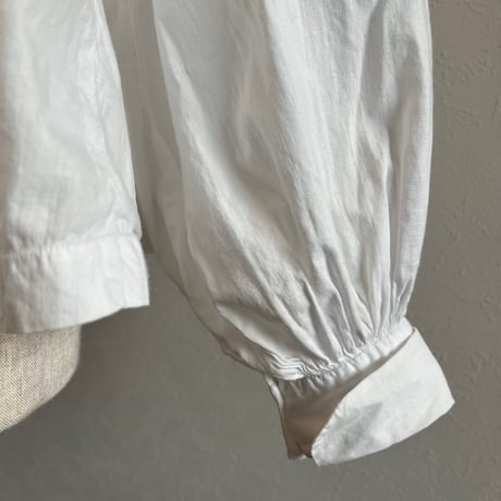 〈antique〉volume sleeve cotton blouse