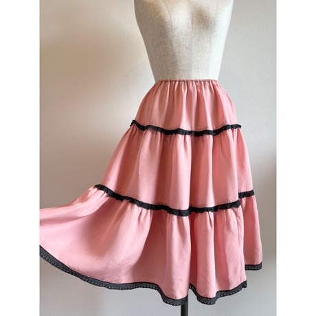 〈vintage〉pink tiered skirt