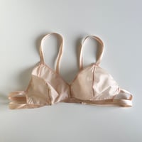 〈vintage〉baby pink sheer bra