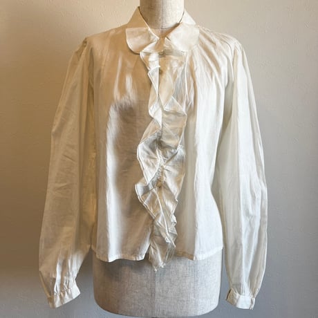 〈antique〉round collar cotton blouse