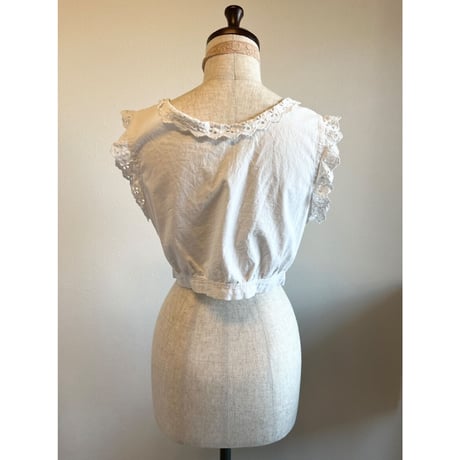 〈vintage〉eyelet sleeve tip blouse