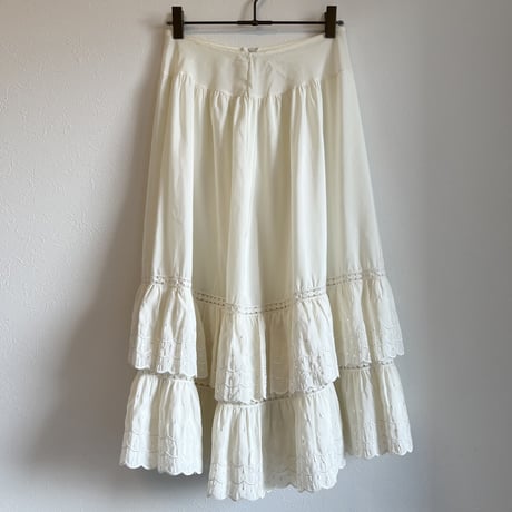 〈vintage〉scallop hem tiered petticoat