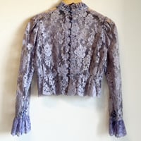 〈vintage〉back button lace blouse