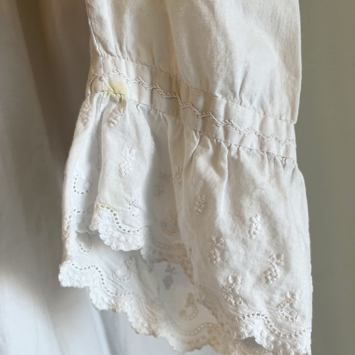繊細な手刺繍✧*　フレンチ・フランスアンティークワンピース　英国　ナイトドレス 1910's〜1920's France antique 〉victorian night