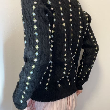 〈vintage〉 black cable cardigan with baryon rose stitch