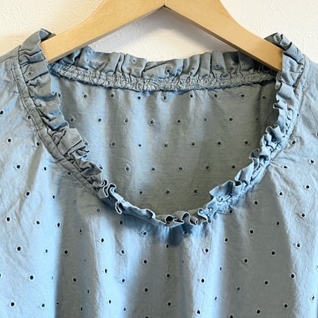 〈vintage〉eyelet cotton volume sleeve tops
