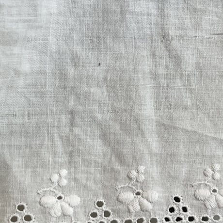 〈antique〉eyelet cotton onepiece