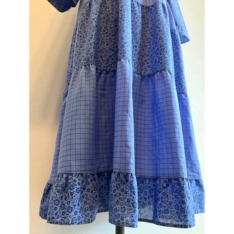 〈vintage〉liberty pattern onepiece with rabbit button
