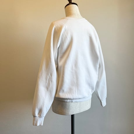 〈vintage〉made in USA / initial embroidery sweat