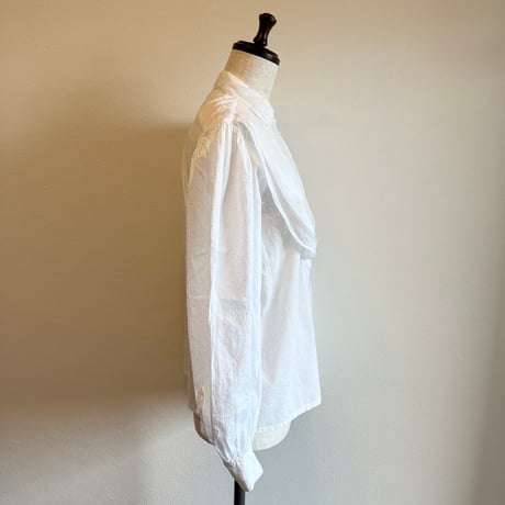 〈vintage〉dot embroidery blouse