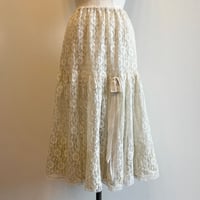 〈vintage〉lace skirt with petticoat