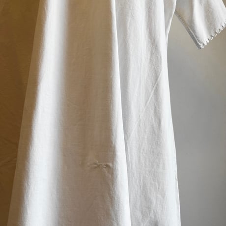 〈antique〉scalloped edge & embroidery cotton onepiece
