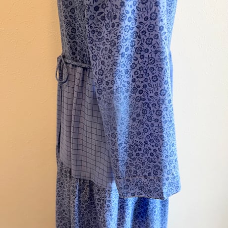〈vintage〉liberty pattern onepiece with rabbit button