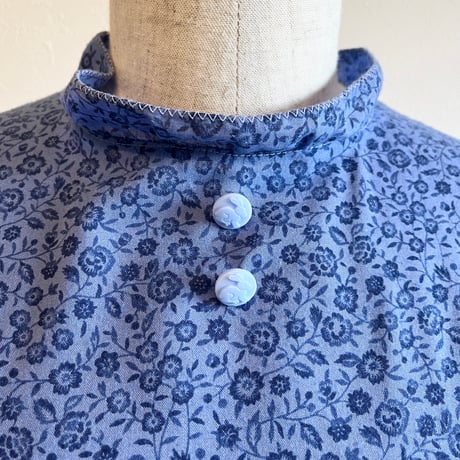 〈vintage〉liberty pattern onepiece with rabbit button
