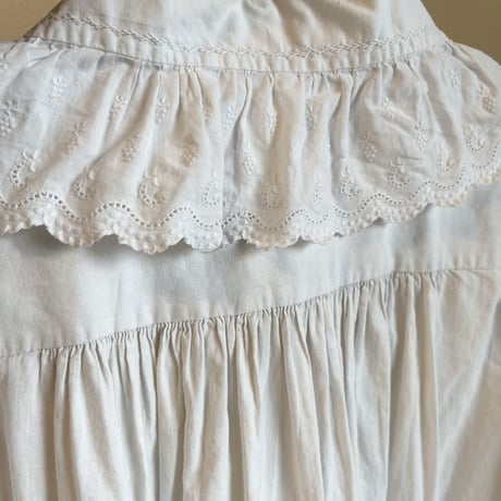 〈1910's〜1920's France antique 〉victorian night dress with grape embroidery