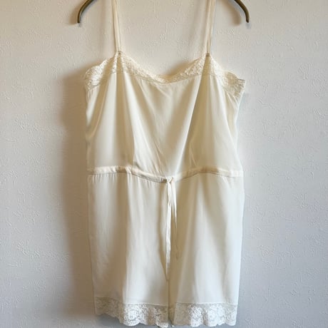 〈vintage〉lace switching teddy