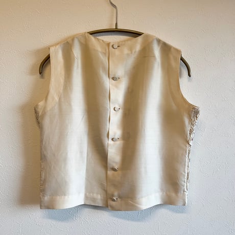 〈vintage〉embroidery design silk blouse