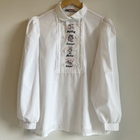 〈vintage〉four seasons embroidery blouse