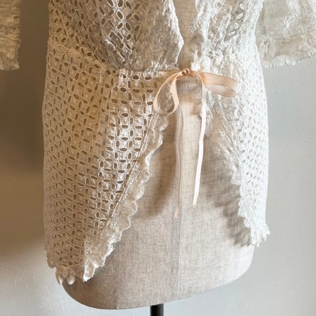 〈antique〉eyelet cotton bolero