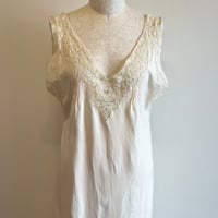 〈antique〉baby pink silk slip