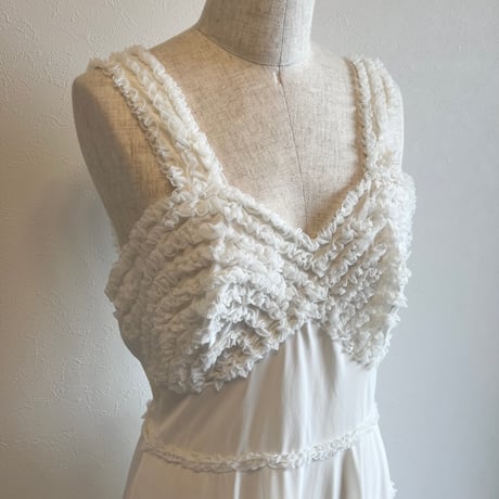 〈vintage〉teared frill onepiece