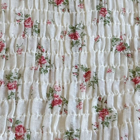〈vintage〉 petit rose pattern shirring one-piece