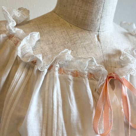 〈antique〉cotton blouse with ladder lace