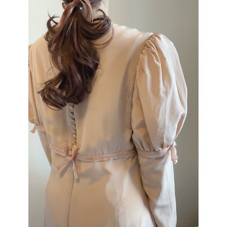 〈vintage〉back button & gigot sleeves dress