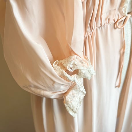〈vintage〉shirring design gown with bow