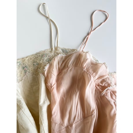 〈vintage〉made in Italy / rose embroidery onepiece