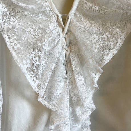〈vintage〉lace sleeve blouse