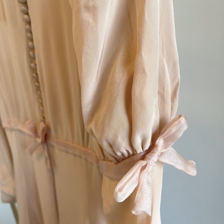 〈vintage〉back button & gigot sleeves dress