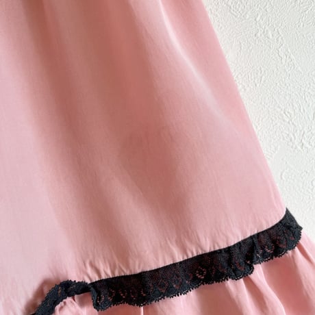 〈vintage〉pink tiered skirt