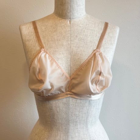 〈vintage〉baby pink sheer bra