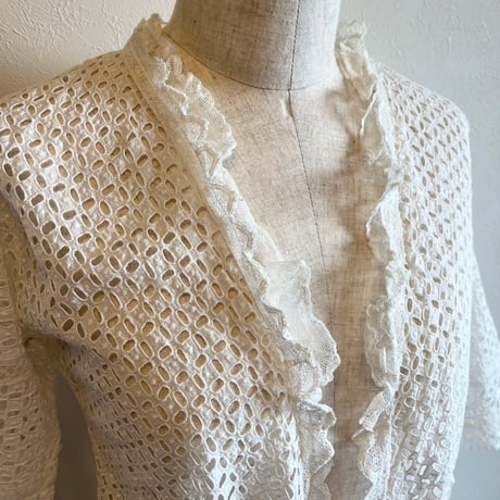 〈antique〉eyelet cotton bolero