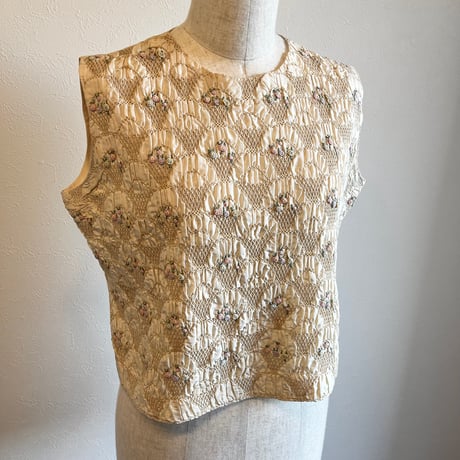 〈vintage〉embroidery design silk blouse