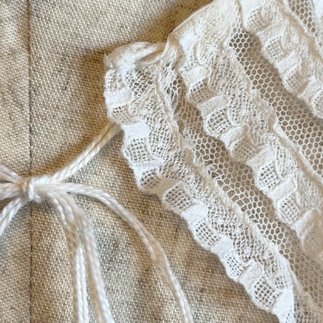 〈antique〉tiered lace false collar
