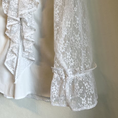 〈vintage〉lace sleeve blouse