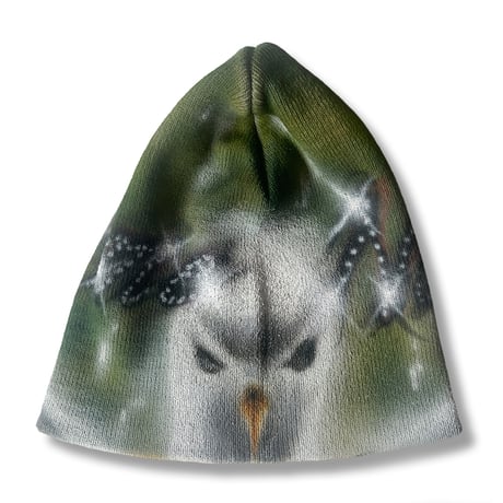 Peaceful bird beanie