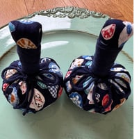 🐈‍⬛保護猫支援【あずきのお灸玉®︎】猫と豆皿