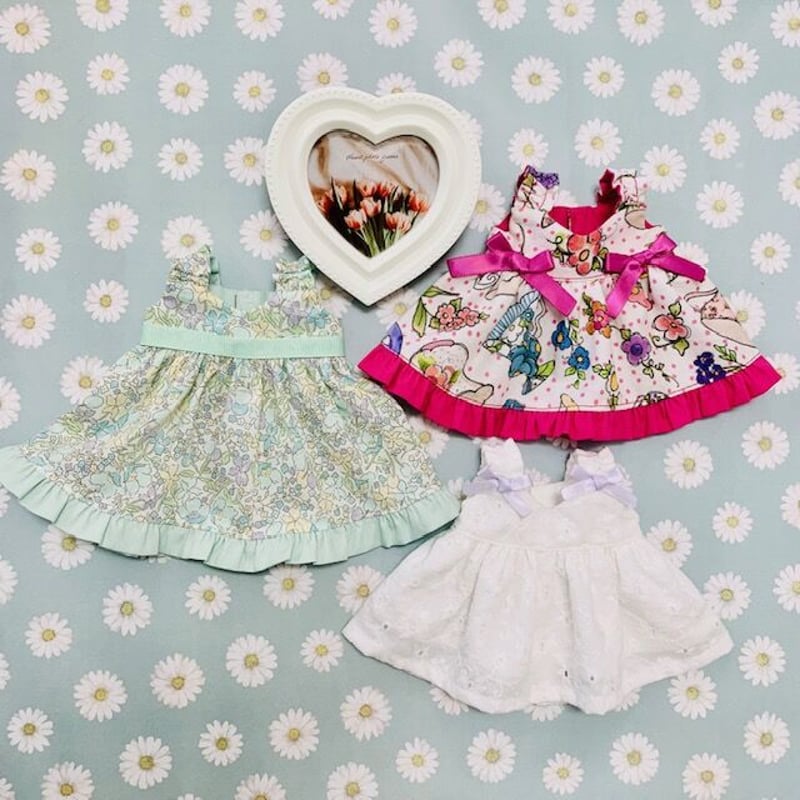 ていねいに作るドール服】ダウンロード型紙26cmドール ワンピース5種類