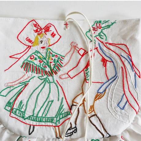 embroidery pochette（dance)
