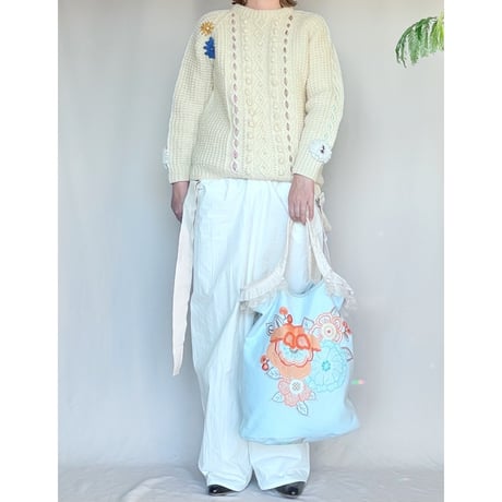 "upcycle" vintage embroidery bucket bag  (mint blue)