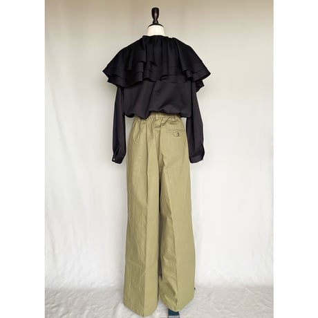 frill collar blouse (black)